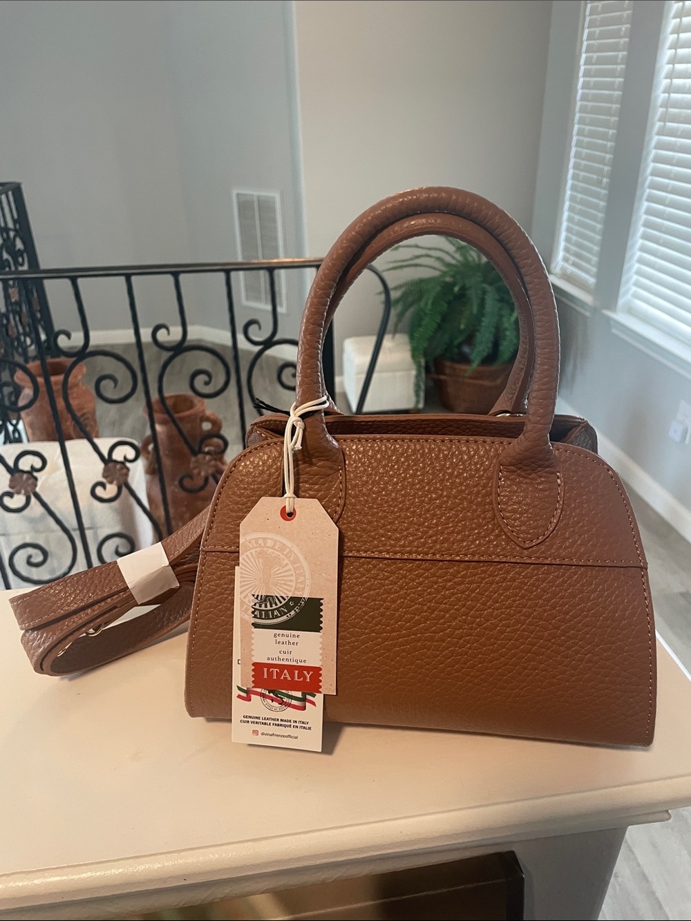Divina Firenze Pebbled Tan Leather Dome Structured Crossbody Satchel - Picture 10 of 10